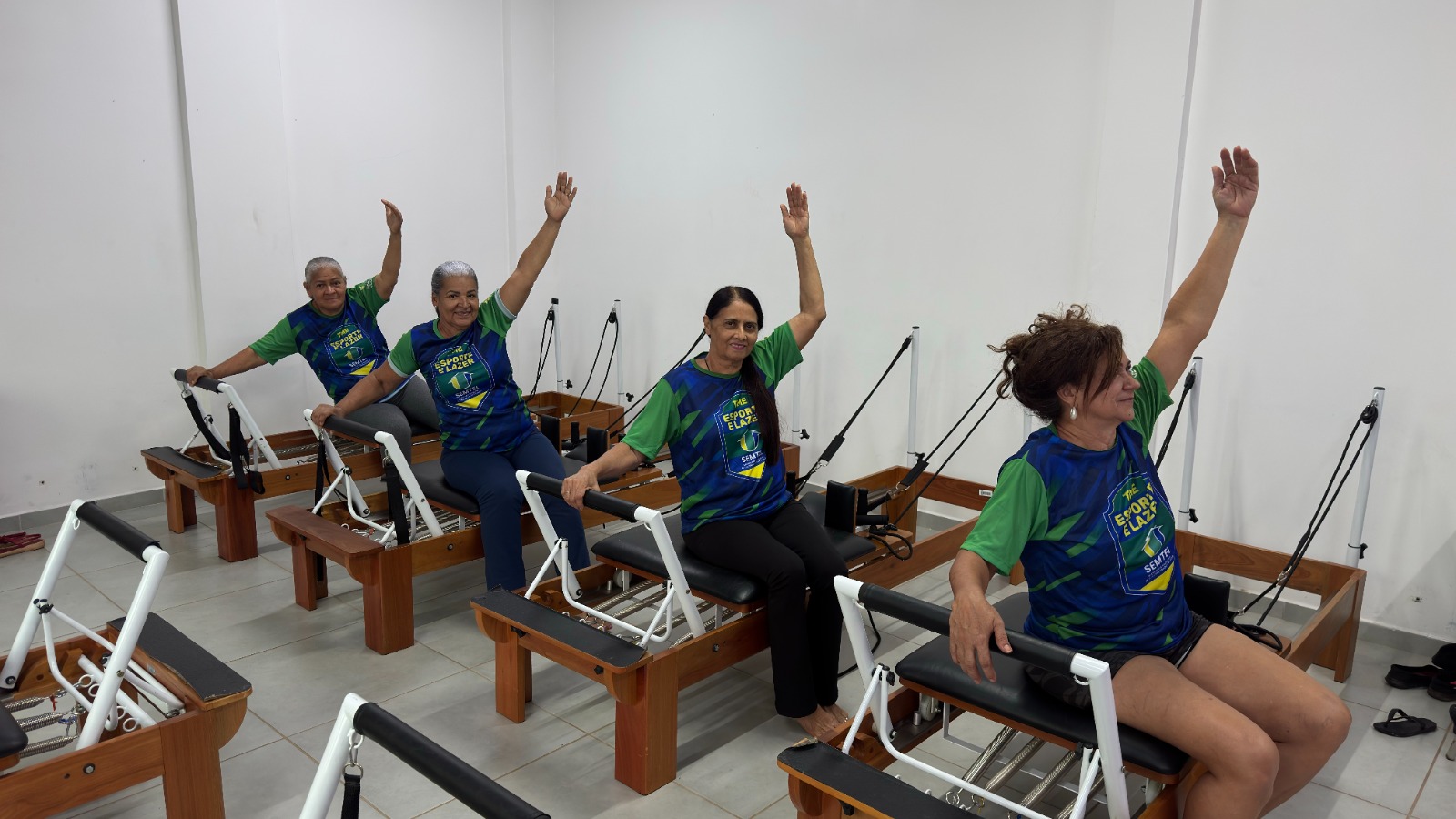 Pilates contribui diretamente para o fortalecimento muscular, melhora da postura, equilíbrio, flexibilidade e alívio de dores